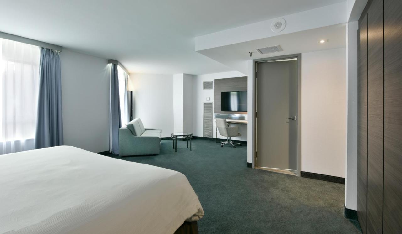 Hotel Doubletree By Hilton Ottawa Downtown Exteriér fotografie